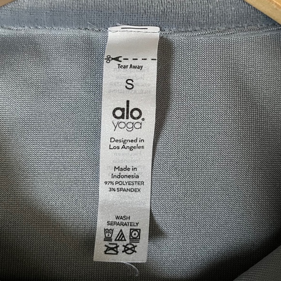 Alo Yoga✨Choice Velour Polo✨Short Sleeve Crop Henley✨Steel Blue✨Size S - Picture 9 of 10
